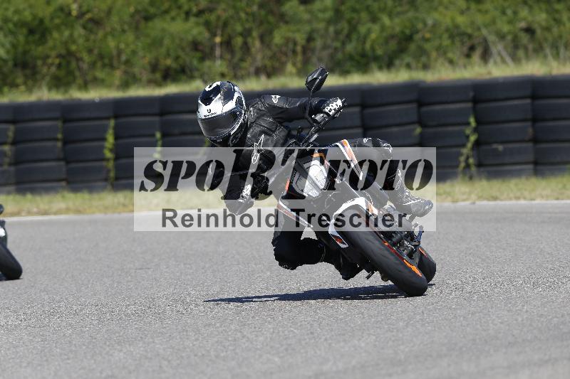 /Archiv-2025/48 25.08.2025 Cornu Master School ADR/gruen-vert/109